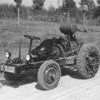 Los 'narices rojas' nacieron porque Hitler pidió a Porsche un tractor para el pueblo. Fue un éxito que terminó en manos de Renault 
