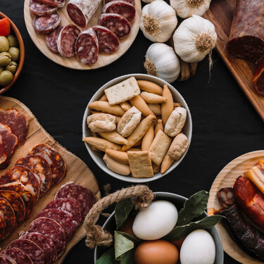 El estuche de lomo de bellota ibérico de Cinco Jotas que elevará el momento del aperitivo y es perfecto para regalar