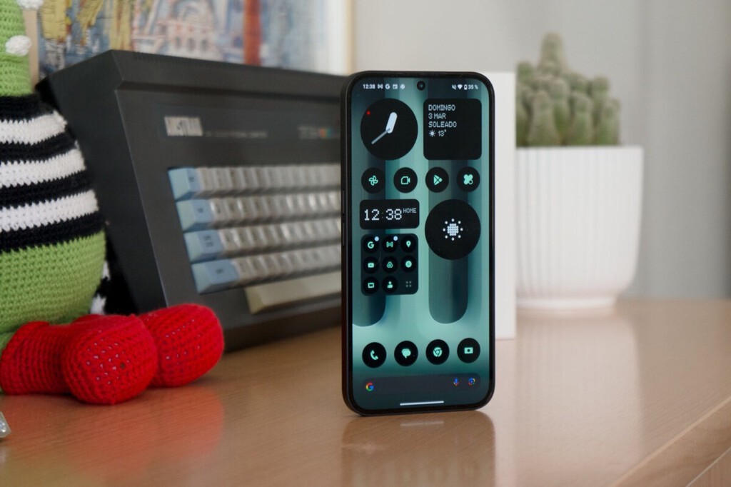El CMF Phone 1 era el aperitivo. El Nothing Phone (2a) apunta a ser el inminente plato fuete 