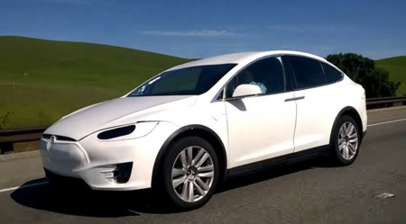 Esta es la última pillada en acción al Tesla Model X