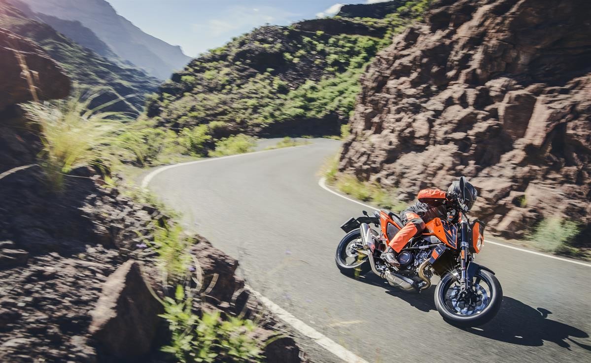 Nuestra selección de 10 naked medias, para todos los bolsillos y dispuestas a conquistarte