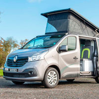 Esta Renault Trafic camper viene con cocina, inodoro y espacio para hasta cinco ocupantes, desde 49.465 euros