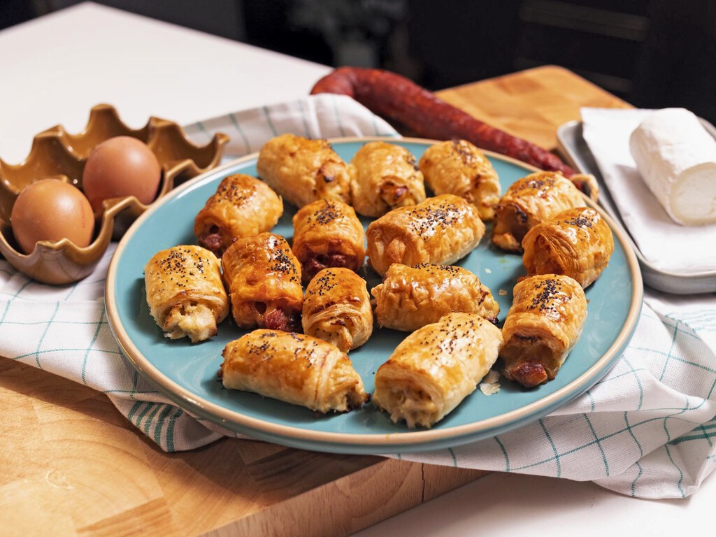 Cómo hacer saladitos de hojaldre con tres rellenos originales y fáciles para el aperitivo