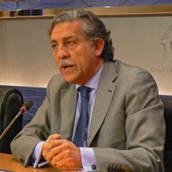 España y Francia quieren colaborar para sacar del pozo al sector del automóvil