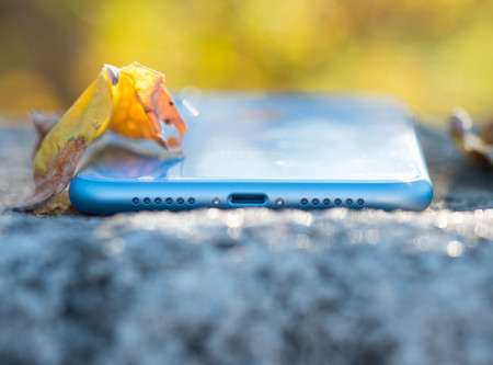 La eSIM de Movistar para los nuevos iPhone está al caer: habilitan la web antes de su anuncio oficial