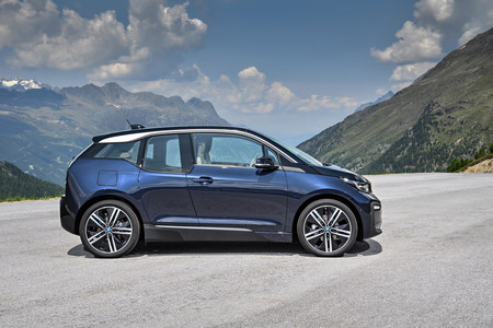 BMW i3 lateral parado
