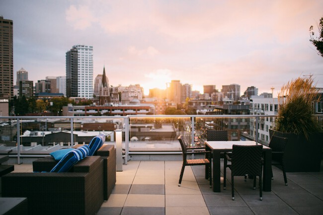 Terraza de piso en la ciudad