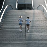 Súper rebaja en El Corte Inglés con hasta un 50% de descuento en Salomon: chaquetas, camisetas, pantalones y más  