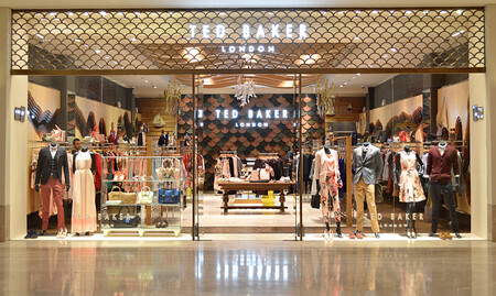 Renueva tu armario con las rebajas de Ted Baker y sus descuentos de hasta el 50%: americanas, vestidos, pantalones, blusas...