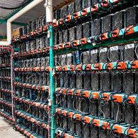 Llevan años sin pagar la luz en varios municipios de Puebla. Alguien quiso aprovecharlo y conectó 1,000 GPUs para minar bitcoins