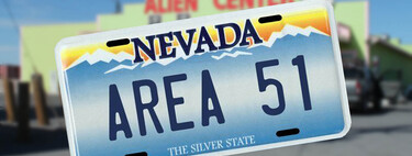 Las matrículas de recuerdo molan, pero al verdadero propietario de la matrícula "AREA 51" le están lloviendo las multas