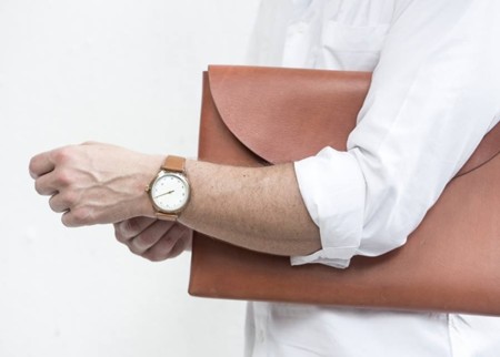 Squarestreet: relojes suecos en una calle de Hong Kong