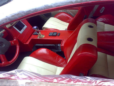 Coche ruso artesanal