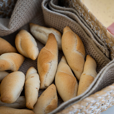 Receta de colines caseros, el pan que tus aperitivos piden, más fáciles que nunca