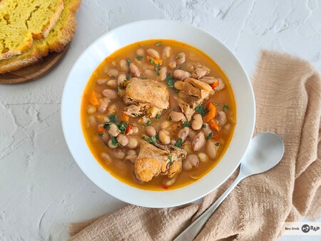 Habichuelas con pollo, receta fácil de un clásico guiso caribeño