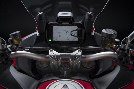 Ducati Multistrada V2 2022 001