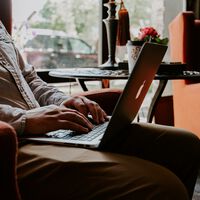 En la tablet, el portátil o el móvil: de viaje a un hotel, siempre voy con una VPN. Y esta es la que llevo en todos los dispositivos