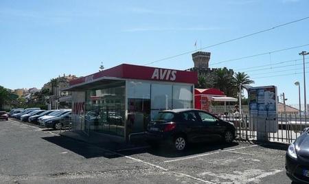 ¿Cómo nos cobran el combustible las empresas de alquiler de coches?