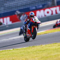 Álvaro Bautista logró su mejor resultado de 2021 y ya piensa en renovar con Honda: "He entendido el límite de la moto" 