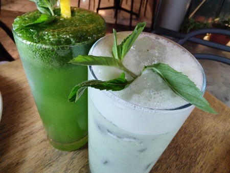 Cómo hacer la mejor limonada para el verano con perejil: la receta libanesa que se convertirá en tu favorita