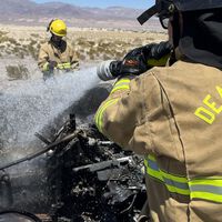 Hace tanto calor en el Valle de la Muerte que los camiones que lo cruzan acaban calcinados. Todos por la misma razón