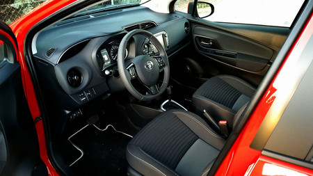 Toyota Yaris Hybrid 45