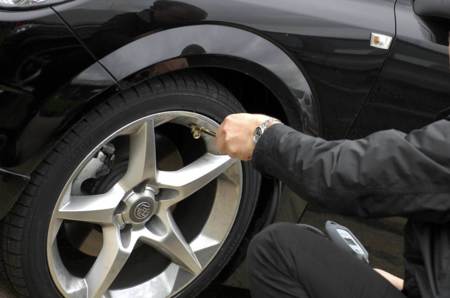 Todo lo que debes platicar con tu mujer y tu auto antes de salir de vacaciones