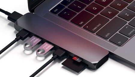 Satechi Pro Hub Macbook
