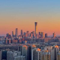 Graças ao carro elétrico, a capital da China respira melhor: em pouco mais de 10 anos, ela está menos poluída do que nunca 