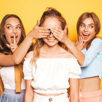 No todos los amigos cumplen la misma función: estos son los tres tipos de amistad que puedes tener a lo largo de la vida. Ya lo decía Aristóteles