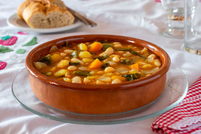 No todo son arrocitos en Castellón: la receta sana, verde y de cuchara con la que contrarrestar los excesos navideños