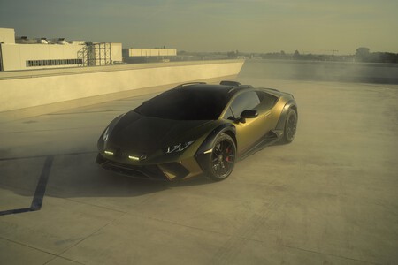 Lamborghini Sterrato Sunset 07