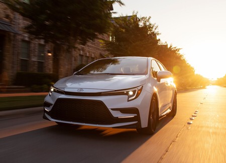 Toyota Corolla Sedan 2023 1600 04
