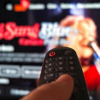 Tengo Movistar Plus y he vuelto a contratar Orange TV aprovechando una oferta. No tengo claro con cuál me voy a quedar después del verano 
