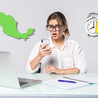 Tu jefe podría tener que pagarte extra por ese “mensajito rápido” fuera de horario: México discute reforma laboral  