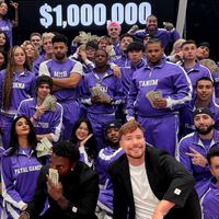 "Hemos estado 24 horas encerrados en un cubo". TheGrefg se une a Ibai Llanos y Rubius para ganar 1 millón de dólares con Mr.Beast  