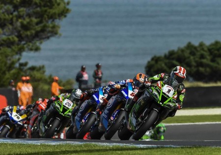 Superbikes lanza un calendario a medias con cita doble en MotorLand y solo seis eventos más confirmados