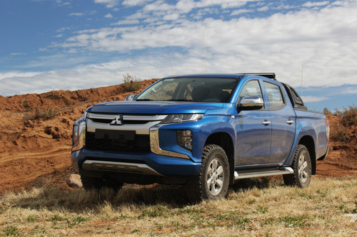Mitsubishi L200 2020, manejamos a la pick up que ve al trabajo duro como ir de día de campo (+video)