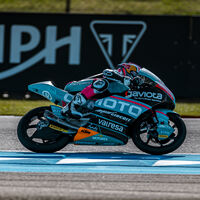 Máximo Quiles vuelve a ganar en Assen y ya roza los 100 puntos de ventaja en menos de medio año en Moto3 