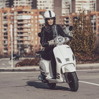 El MITT 125 RT repite como scooter sin carnet de 9 CV, estrena luces LED y cuesta 1.795 euros