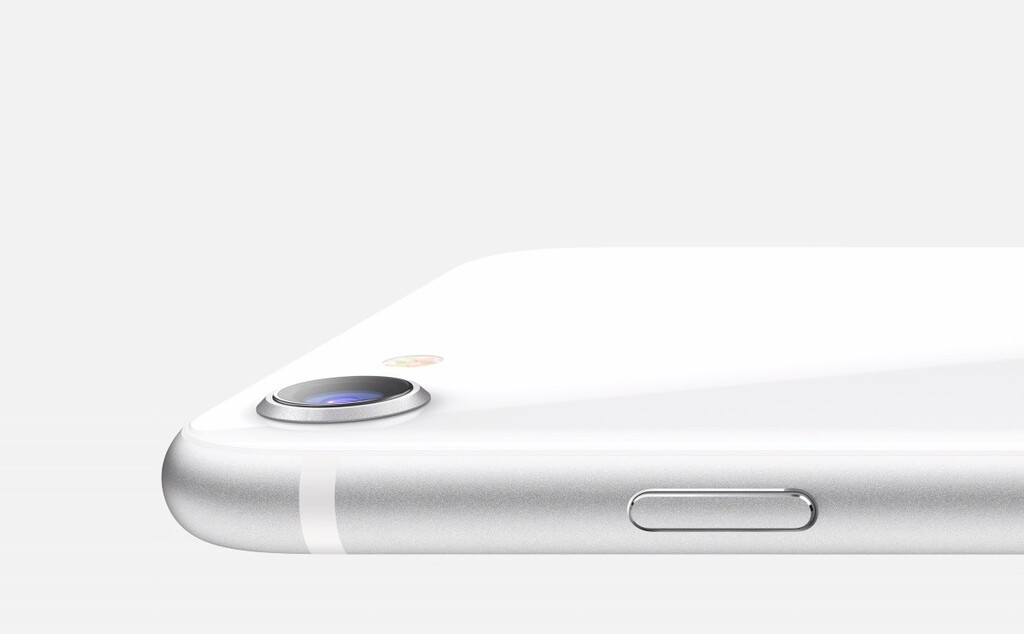 Carga inalámbrica, pero sin MagSafe: Macotakara revela una característica que los iPhone SE 3 NO llevarán Carga inalámbrica, pero sin MagSafe: Macotakara revela una característica que los iPhone SE 3 NO llevarán