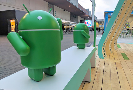 Un paseo por el stand de Android en el MWC 2018: Google Assistant, Lens, helados de Oreo y más