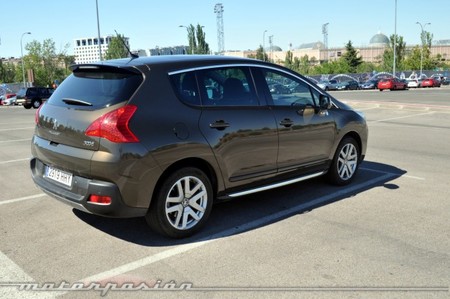 Peugeot 3008 HYbrid4