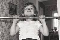 La psicología pone en duda que los niños de los 60 y 70 fuesen más fuertes. La clave está en cómo les dejaban crecer 