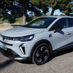 Los viajes de vacaciones de mis padres habrían sido otra historia: he probado Renault Symbioz full hybrid E-Tech y estos son los 4 momentos donde marca la diferencia
