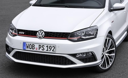 volkswagen-polo-gti-2015-04.jpg