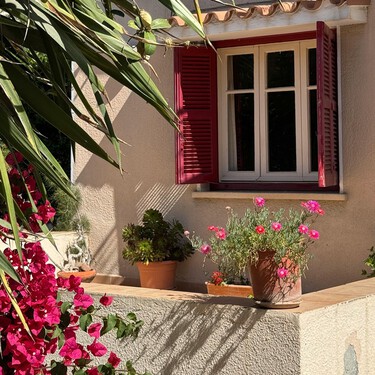 Aldi lanza hoy, sábado 25 septiembre, el parasol para balcón que es más barato que el de Lidl