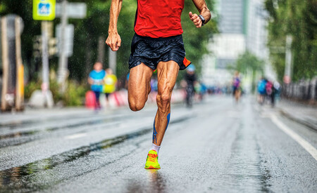 ¿Es mejor correr con las piernas afeitadas?