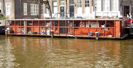 El barco de los gatos, en Amsterdam