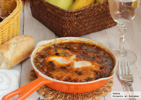 Huevos a la jardinera. Receta de aprovechamiento